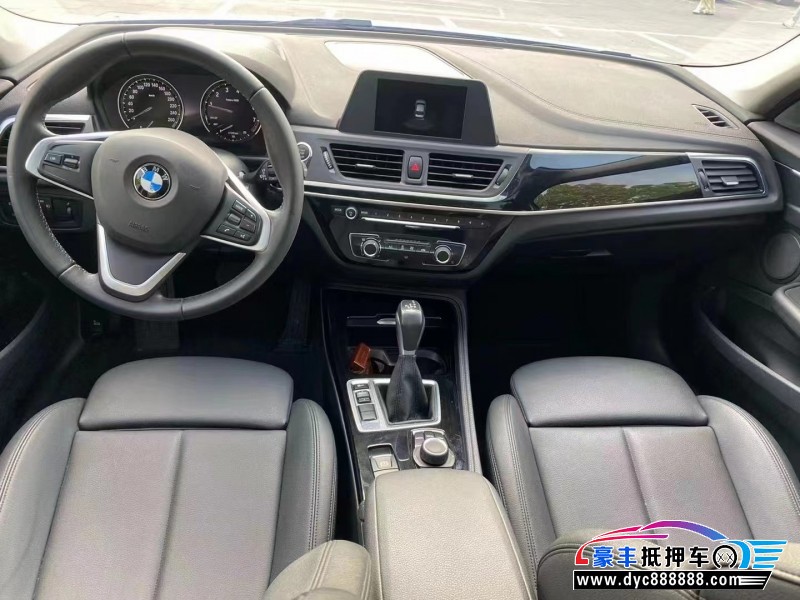 18年宝马1系轿车抵押车出售