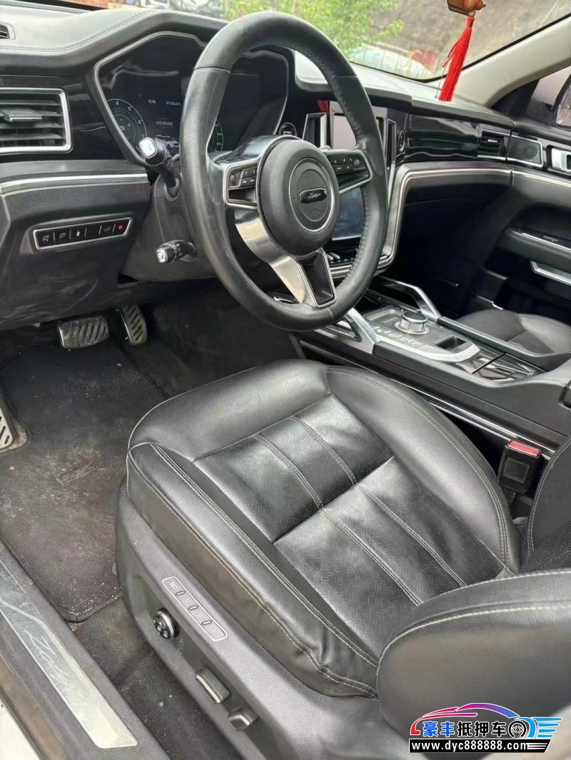 17年众泰T700轿车抵押车出售