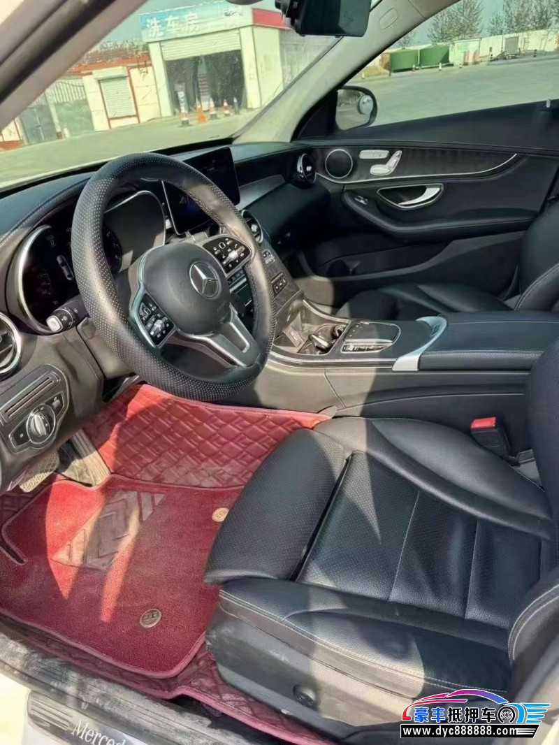 19年奔驰C轿车抵押车出售
