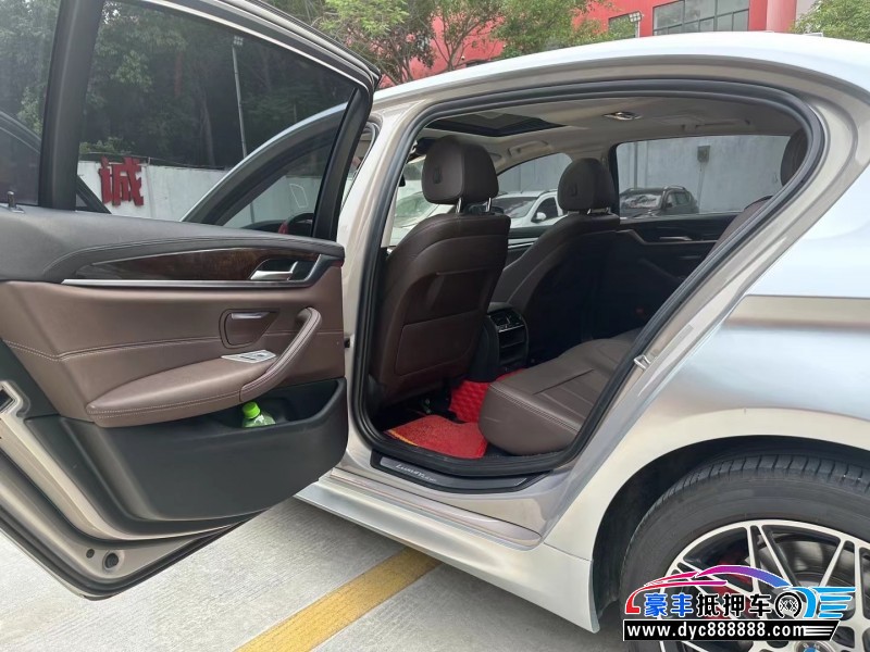 19年宝马5系轿车抵押车出售