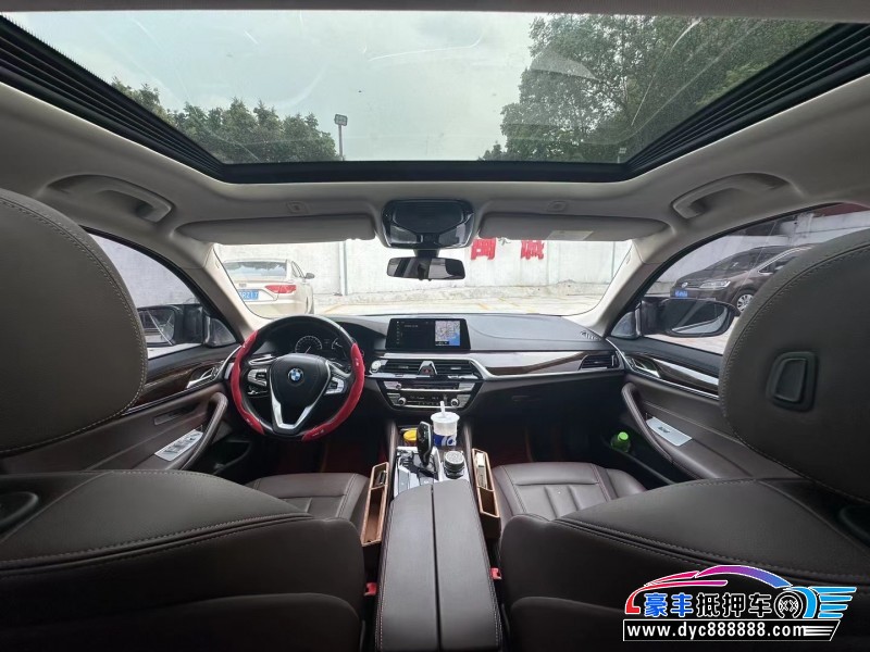 19年宝马5系轿车抵押车出售