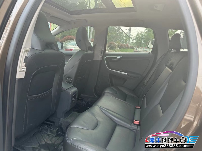 14年沃尔沃XC60轿车抵押车出售