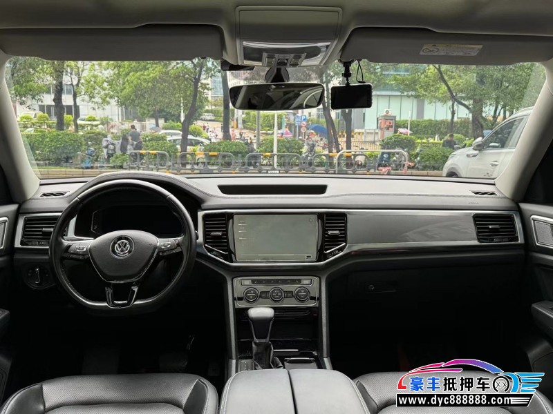 20年大众途昂轿车抵押车出售