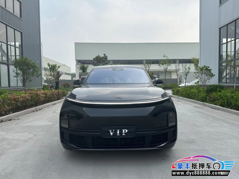 23年理想L8轿车抵押车出售