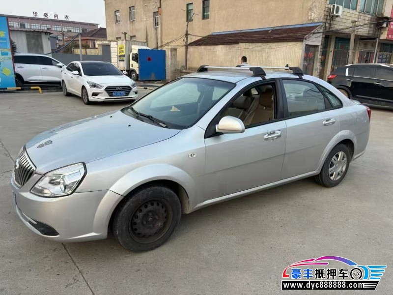 13年别克凯越轿车抵押车出售