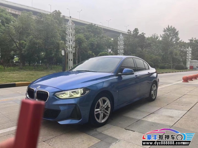 19年宝马1系轿车抵押车出售