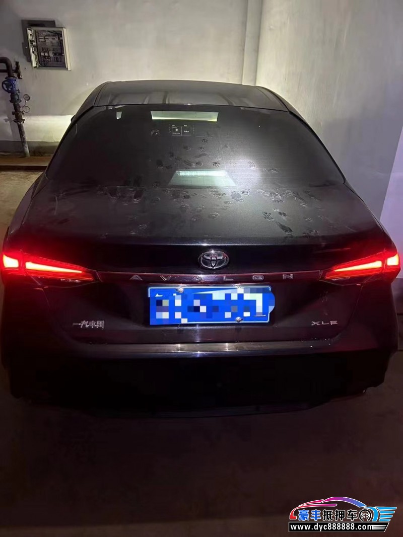 20年丰田亚洲龙轿车抵押车出售