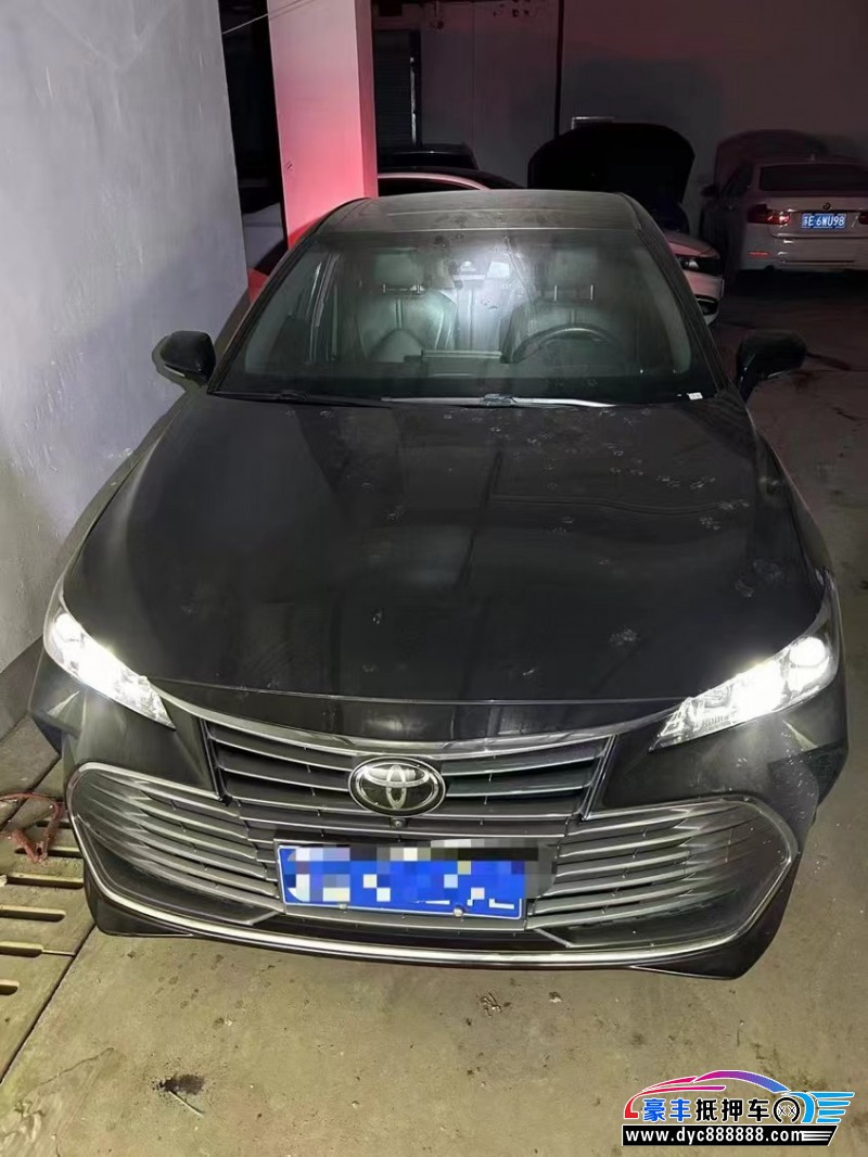 20年丰田亚洲龙轿车抵押车出售
