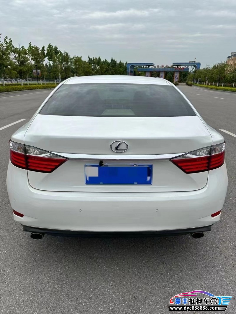 15年雷克萨斯ES轿车抵押车出售