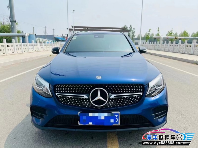 18年奔驰GLC轿车抵押车出售