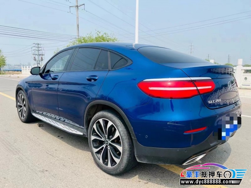 18年奔驰GLC轿车抵押车出售