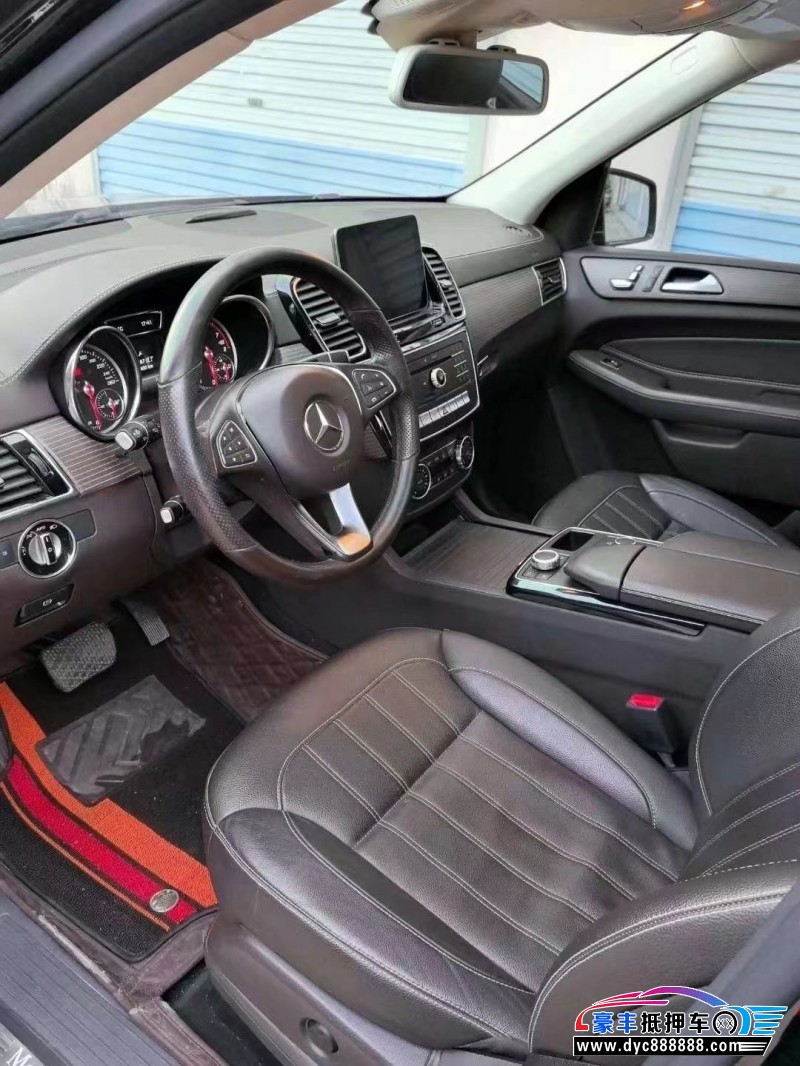 18年奔驰GLE轿车抵押车出售