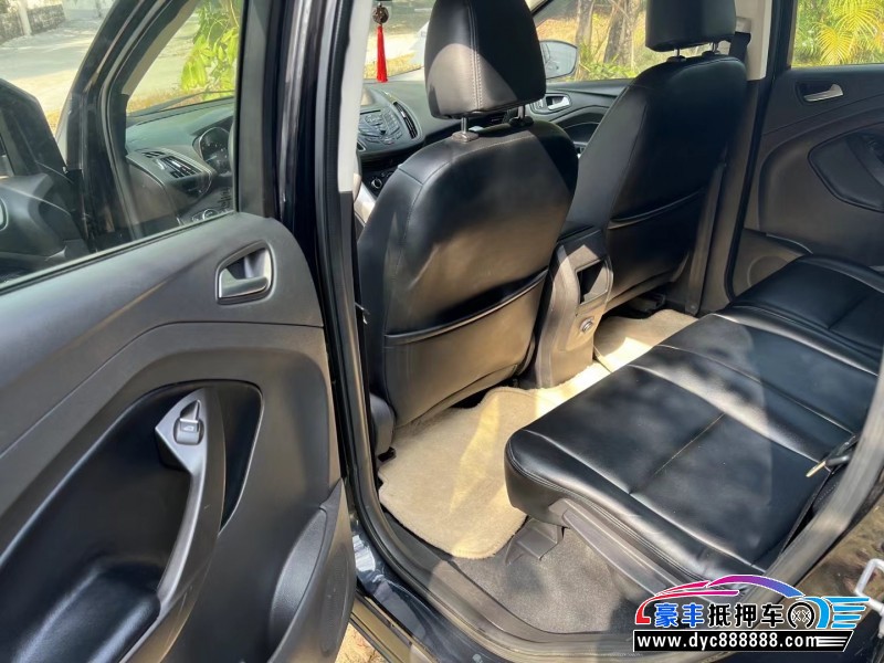 13年福特翼虎轿车抵押车出售