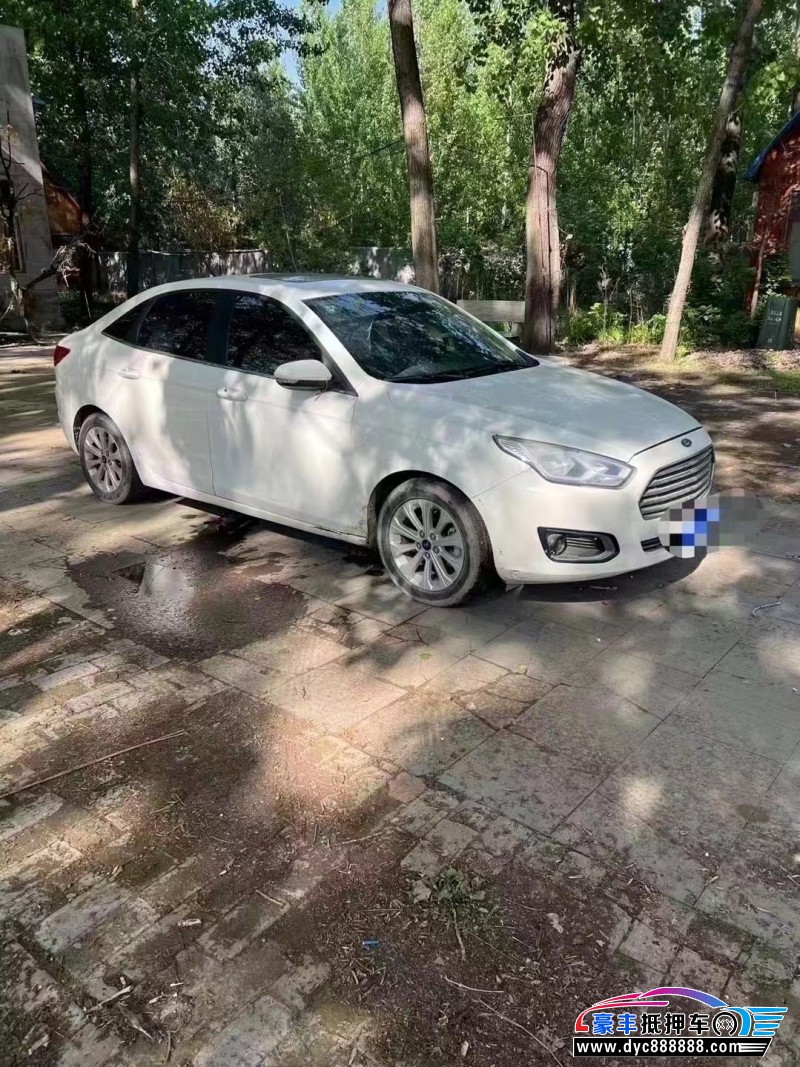 17年福特福克斯轿车抵押车出售