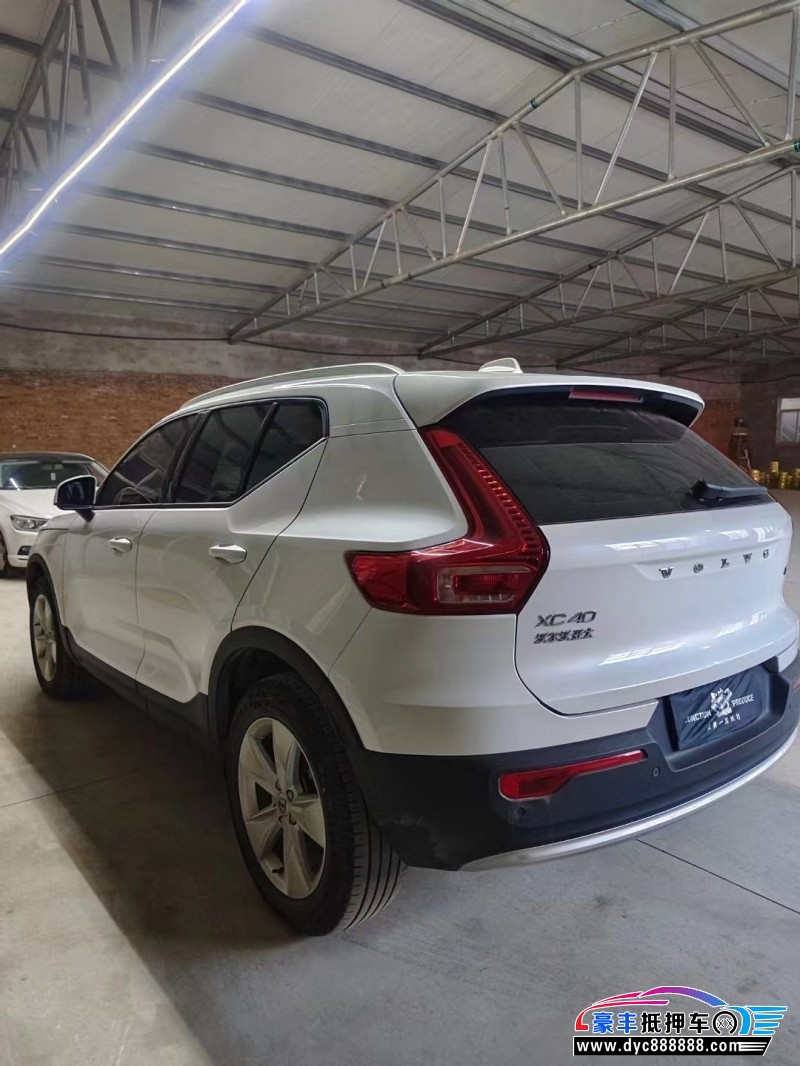 23年沃尔沃XC40轿车抵押车出售