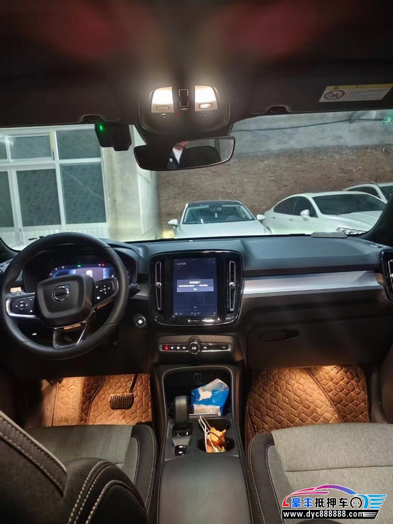 23年沃尔沃XC40轿车抵押车出售