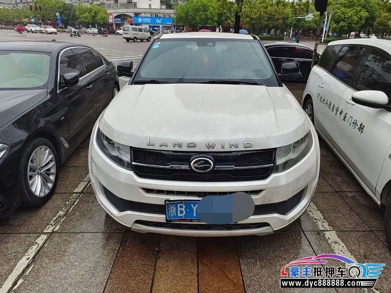 17年陆风X7轿车抵押车出售