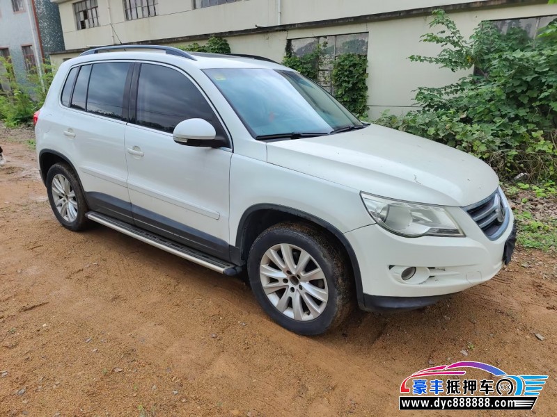 11年大众途威轿车抵押车出售