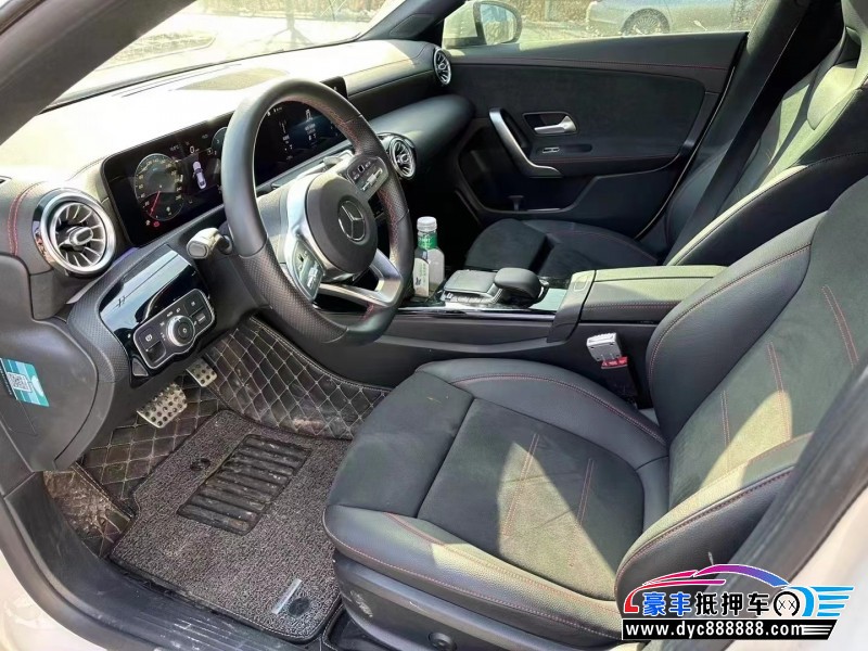 21年奔驰CLA轿车抵押车出售