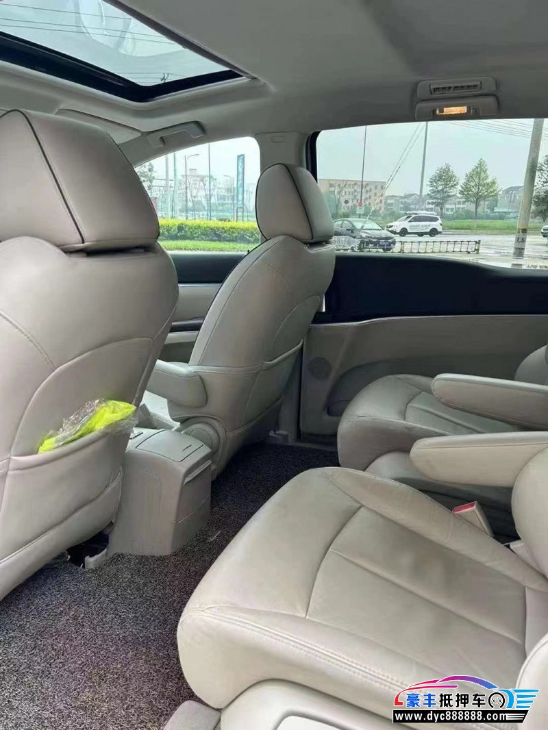 21年别克GL8轿车抵押车出售