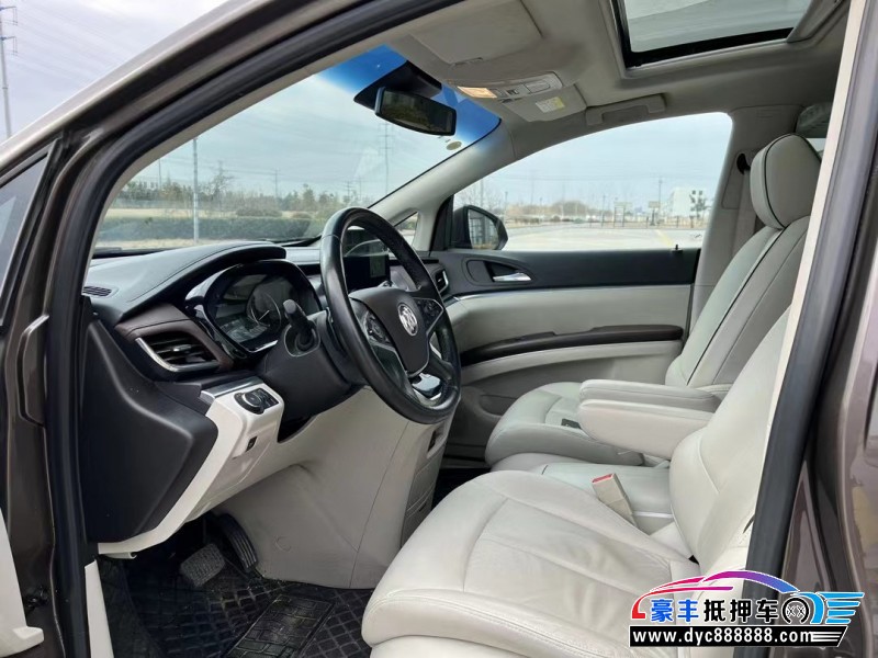 20年别克GL8轿车抵押车出售