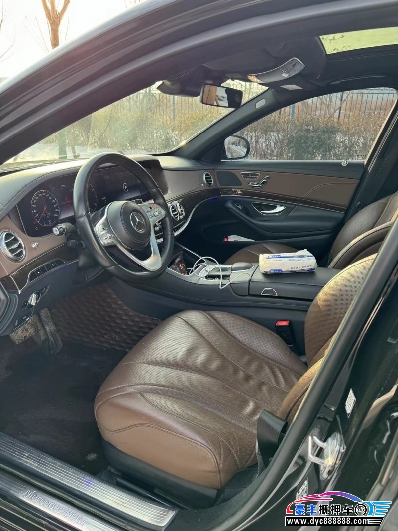 19年奔驰S轿车抵押车出售