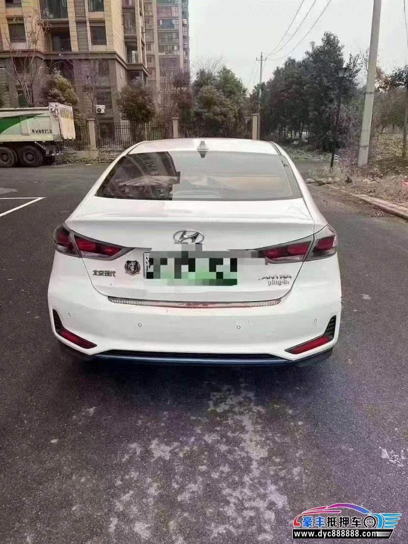 21年现代领动轿车抵押车出售