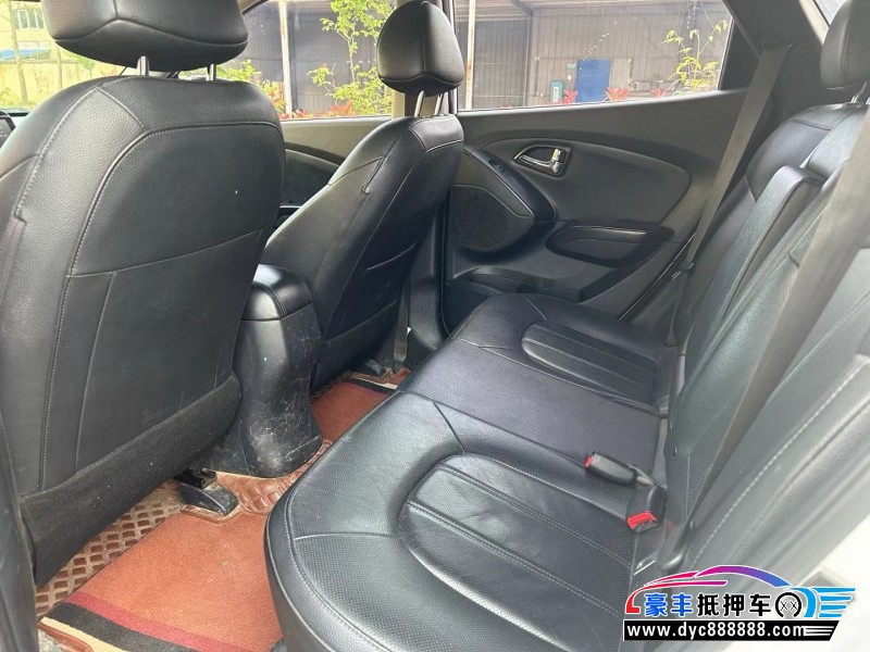 16年现代ix35SUV抵押车出售