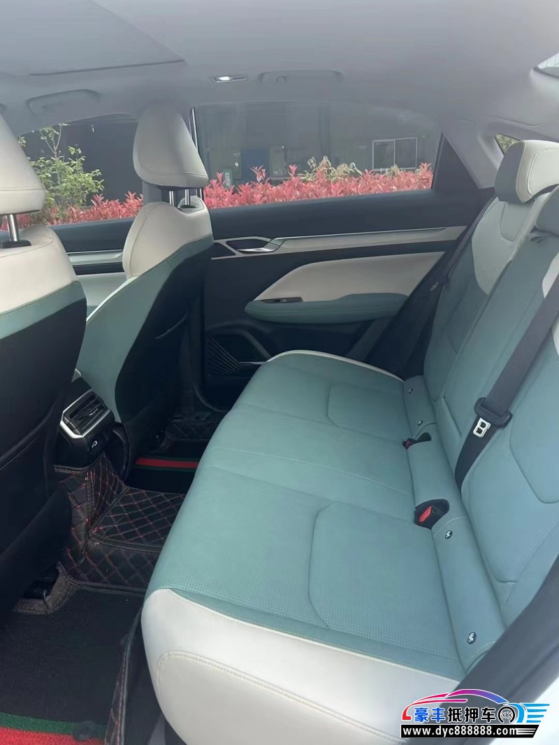 23年吉利雷神轿车抵押车出售