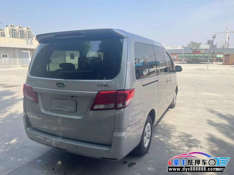 17年江淮瑞风M4轿车抵押车出售