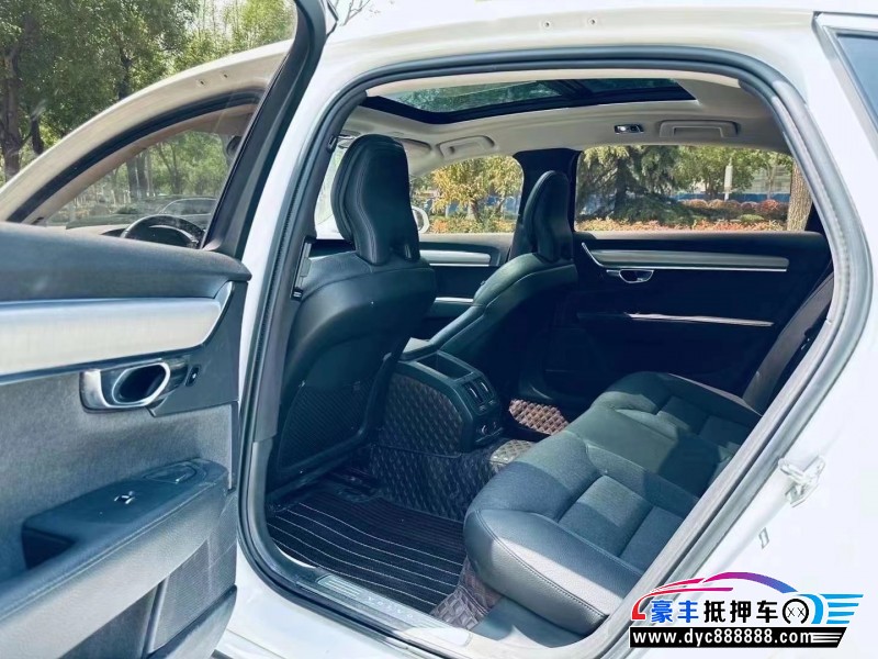 19年沃尔沃S90轿车抵押车出售