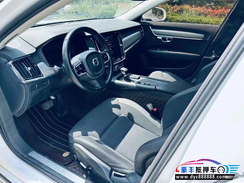 19年沃尔沃S90轿车抵押车出售