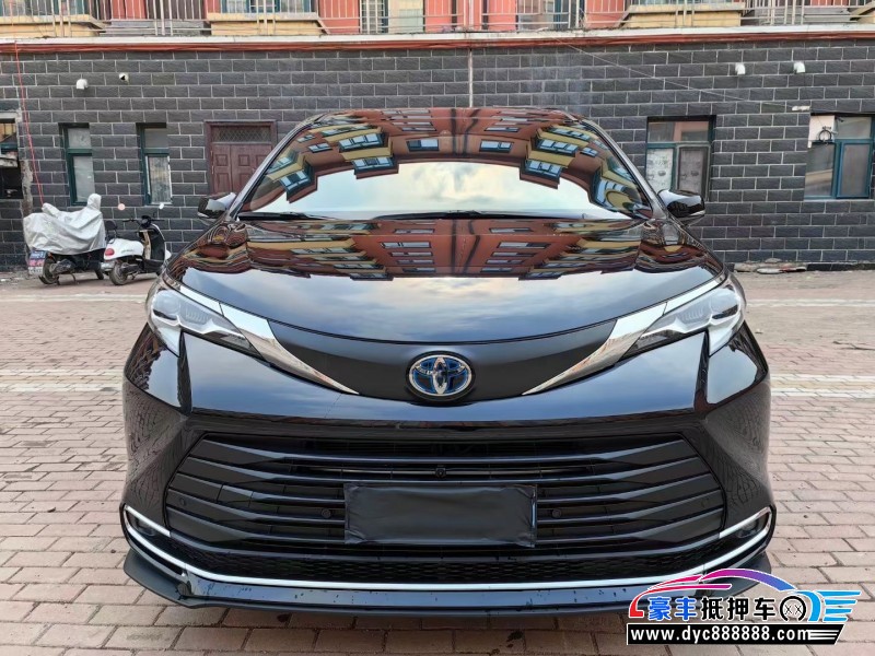 23年丰田塞纳轿车抵押车出售