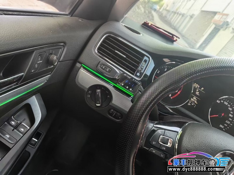 19年大众速腾轿车抵押车出售