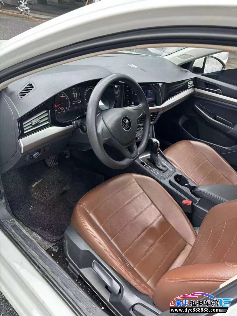 21年大众宝来轿车抵押车出售