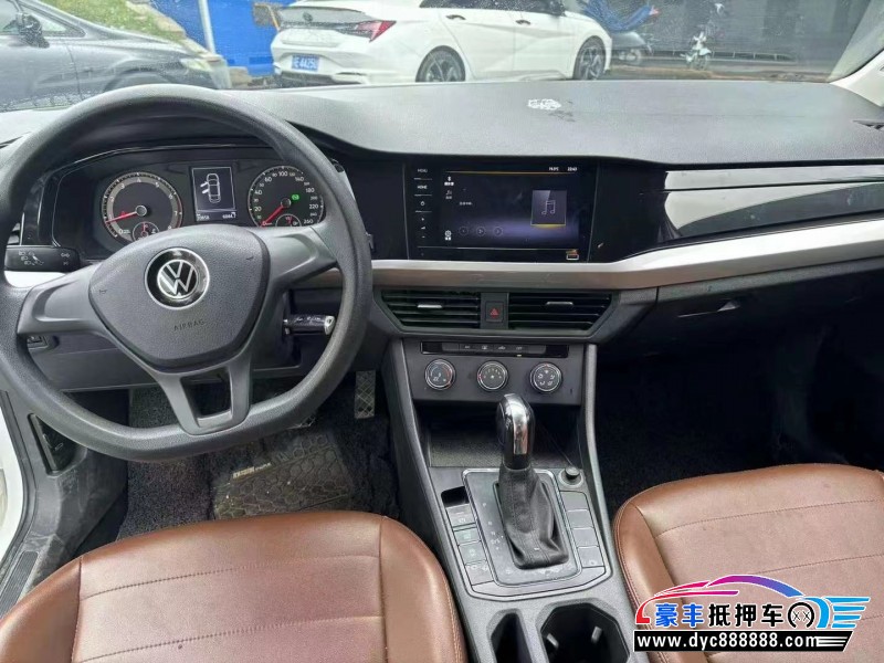 21年大众宝来轿车抵押车出售