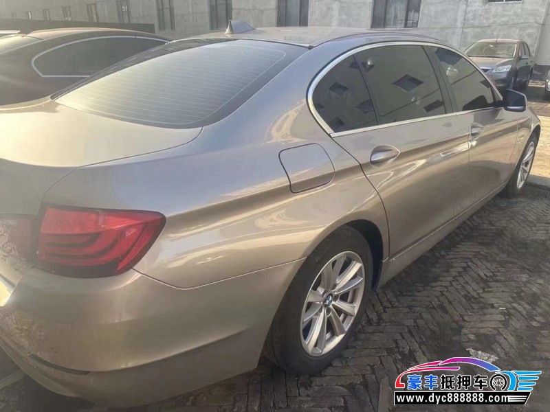 13年宝马5系轿车抵押车出售