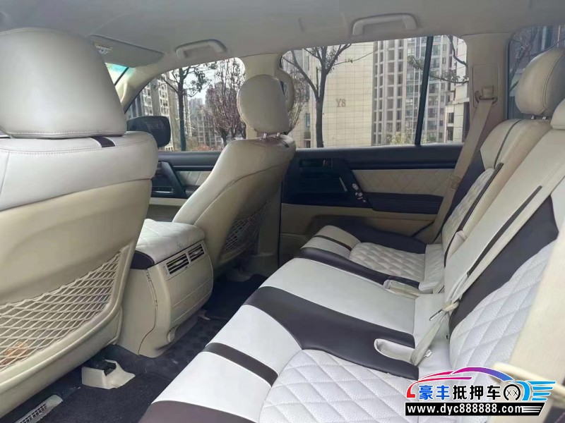 17年丰田兰德酷路泽（陆巡）轿车抵押车出售