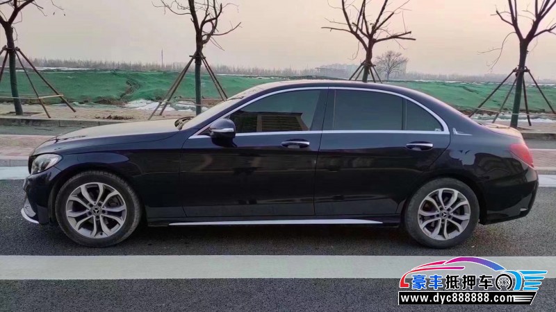 18年奔驰C轿车抵押车出售