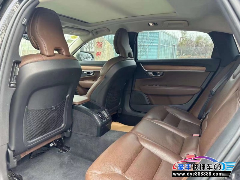 20年沃尔沃S90轿车抵押车出售