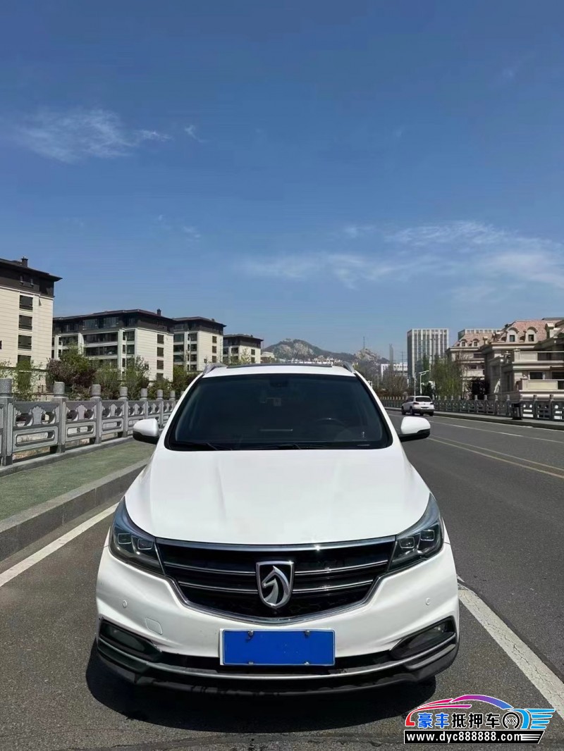 18年宝骏730轿车抵押车出售