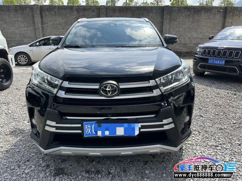 22年丰田汉兰达轿车抵押车出售