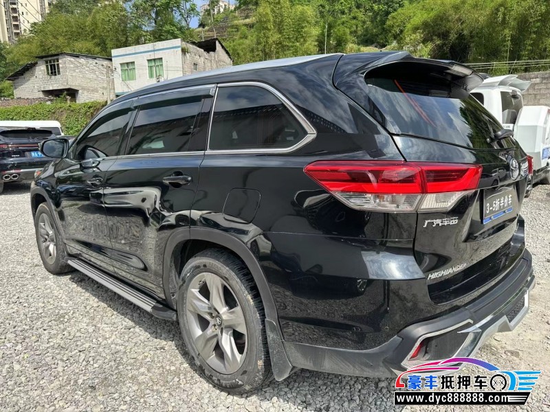 22年丰田汉兰达轿车抵押车出售