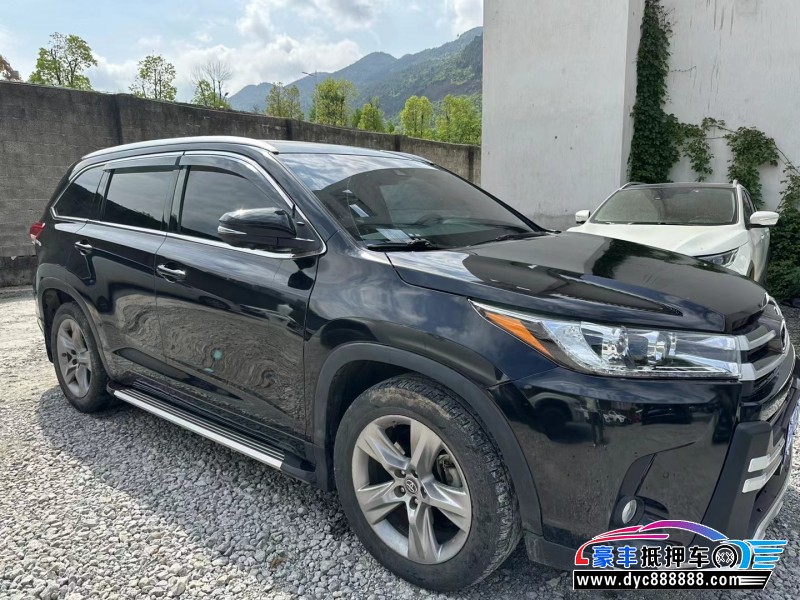 22年丰田汉兰达轿车抵押车出售