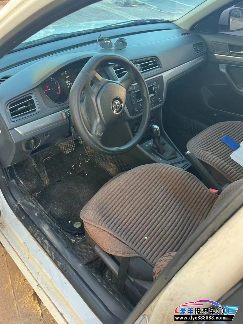 20年大众朗逸轿车抵押车出售