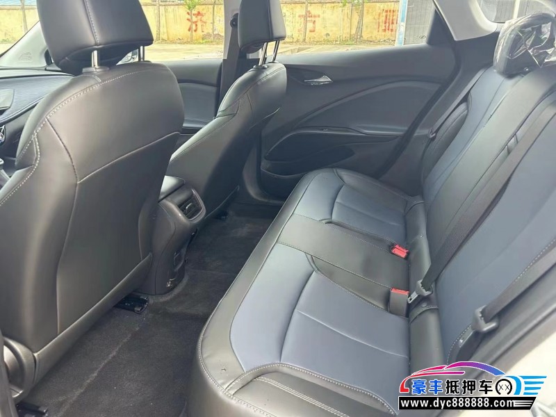 24年别克微蓝轿车抵押车出售