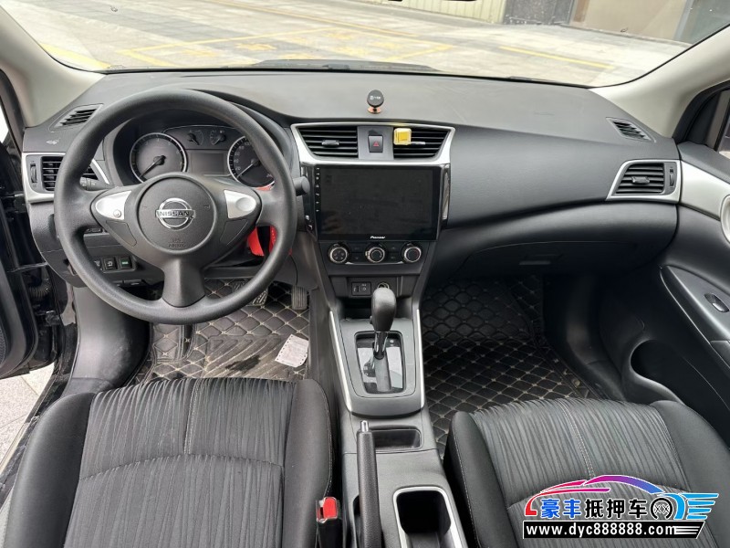 22年日产轩逸轿车抵押车出售