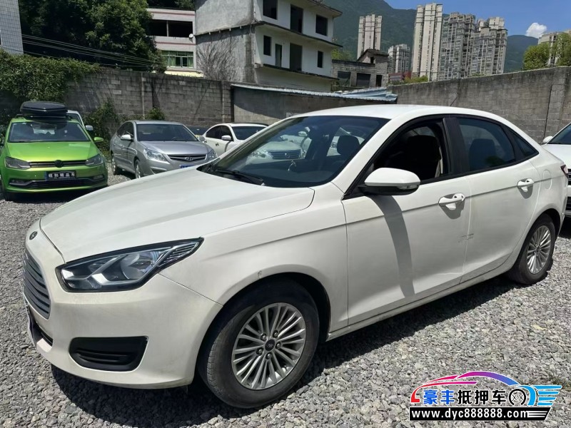 18年福特福睿斯轿车抵押车出售