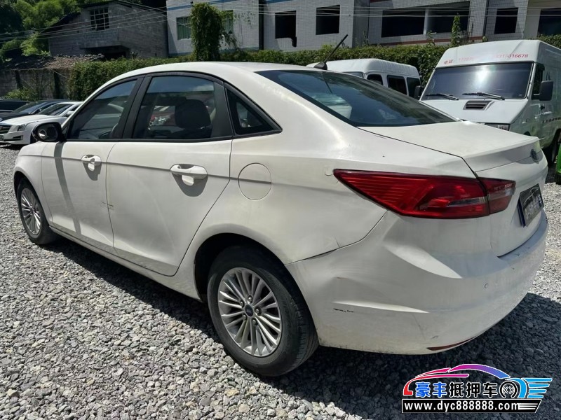 18年福特福睿斯轿车抵押车出售