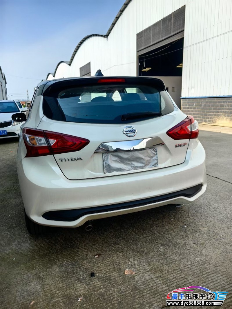 21年日产骐达轿车抵押车出售